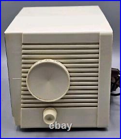 VINTAGE Emerson Telechron Clock Tube AM Radio, Model 700126