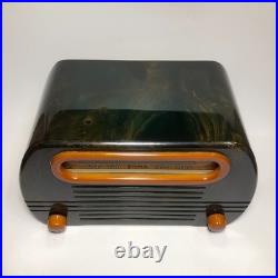 VINTAGE FADA 252 TEMPLE CATALIN TUBE RADIO GREEN SWIRL (Case Has Crack)