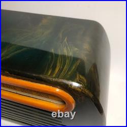 VINTAGE FADA 252 TEMPLE CATALIN TUBE RADIO GREEN SWIRL (Case Has Crack)