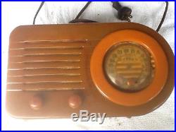 VINTAGE FADA BULLET CATLIN RADIO Model 1000