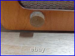 VINTAGE FARNSWORTH MODEL ET-069 TUBE RADIO WOODEN Powers On