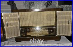 VINTAGE GERMAN SIEMENS SCHATULLE H52 tube radio (For REPAIR) VINTAGE GERMAN SIEMENS SCHATULLE H52 tube radio (For REPAIR)