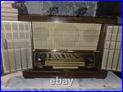 VINTAGE GERMAN SIEMENS SCHATULLE H52 tube radio (For REPAIR) VINTAGE GERMAN SIEMENS SCHATULLE H52 tube radio (For REPAIR)