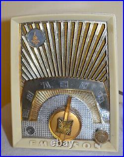 VINTAGE MCM ATOMIC 1952 Petite Emerson 707B Mustard SUNBURST 5 Tube Radio WORKS