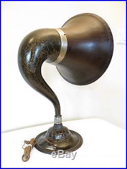 VINTAGE OLD 1920s GOLD VEIN GOOSE NECK MAHOGANY WOOD BELL ANTIQUE RADIO SPEAKER