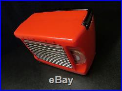 VINTAGE OLD 1950s ZENITH ART DECO ANTIQUE SOLID VERY RARE RED PLASTIC TUBE RADIO
