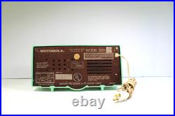 VINTAGE OLD 50s MOTOROLA ATOMIC MID CENTURY JET SPACE AGE ANTIQUE BAKELITE RADIO