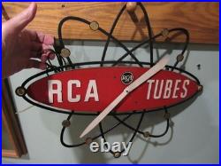 VINTAGE ORIGINAL 1950's RCA TUBES CLOCK ATOMIC CLOCK RUNS GREAT