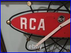 VINTAGE ORIGINAL 1950's RCA TUBES CLOCK ATOMIC CLOCK RUNS GREAT