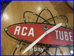 VINTAGE ORIGINAL 1950's RCA TUBES CLOCK ATOMIC CLOCK RUNS GREAT