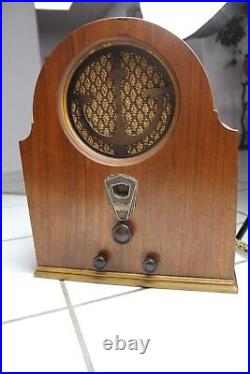 VINTAGE Olympic Tube Cathedral Radio 16 5/8 High Nice Shape mostly, works