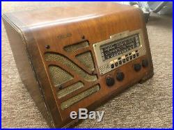 VINTAGE PHILCO 40-150 RADIO With PUSH BUTTONS /TUBE /1940's
