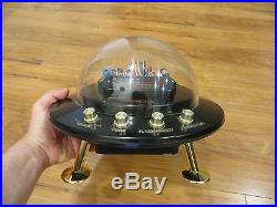 VINTAGE PSYCHEDELIC SPACE AGE ANTIQUE ATOMIC OLD FLYING SAUCER TRANSISTOR RADIO
