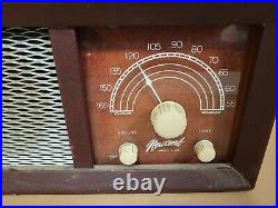 VINTAGE RARE Newcomb Tube Radio Model B-100 1950s WORKING