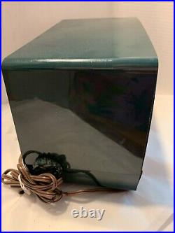 VINTAGE RCA 1X53 TABLETOP RADIO GREEN CABINET 1952 Working Lights And Sound