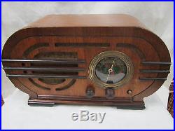 VINTAGE RCA AM SHORTWAVE RADIO WITH POLICE BAND GREAT WORKING & AESTHETIC COND