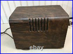 VINTAGE RCA Victor 75X15 tube radio 1947 VINTAGE Works
