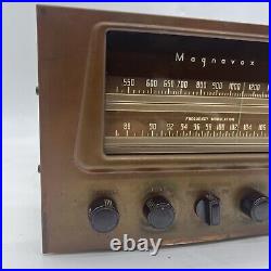VINTAGE Rare 1940s Magnavox 273k Chassis Vacuum Tube Radio Fm BDCST Phono TV