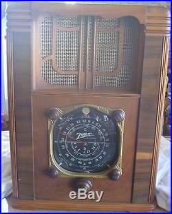 Vintage Zenith Long Distance Tube Radio, Beautiful, Near Mint