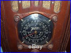Vintage Zenith Tombstone Radio Model 10-s-130