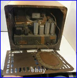 VINTAGE c1941 SILVERTONE RADIONET R1181 WOOD TABLETOP TUBE BUTTON RADIO -WORKS