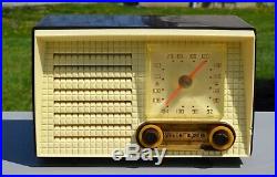 VTG (1950) Stewart Warner 9151-A AM/FM Tube Radio Receiver It Works