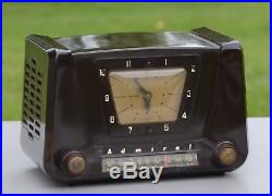 VTG (1952) Admiral 5X22 BC AM Clock Radio Tube Receiver
