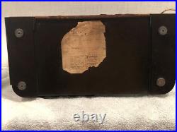 VTG Fada 790 AM FM Tube Radio 1949 Glossy Brown Bakelite Brass Tone Dial LOOK