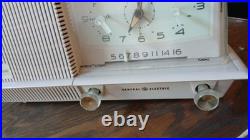 VTG GE Musaphonic AM Tube Radio. Well Reserved Dusty Pink 1960/70s. Works