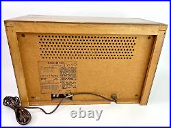 VTG General Electric GE Musaphonic Radio Tube Model T151A AM/FM/AFC Tested Works