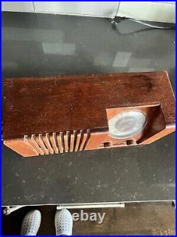 VTG Olympic Art Deco Style Wood Model 6-502 Radio. Works