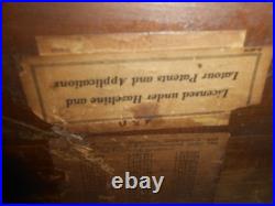 V. COOL Vintage Clarion Super Heterodyne Wooden Tombstone Tube Radio (Powers Up)