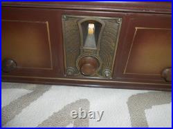 Very Cool Vintage Philco Model 511 Metal Coffin Style Tube Radio 1928 Very Cool Vintage Philco Model 511 Metal Coffin Style Tube Radio 1928