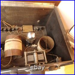 Vintage 1920s 5 Vacuum Tube Radio
