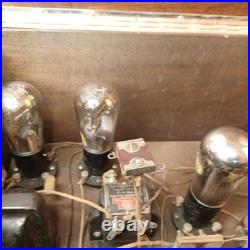 Vintage 1920s 5 Vacuum Tube Radio
