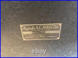 Vintage 1920s CROSLEY Showbox 706-60, 8 Tube Table Top Radio