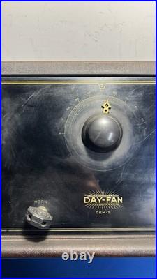 Vintage 1920s Day-Fan OEM-7 Tube Radio Receiver Untested Good Condition