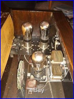 Vintage 1923 Arborphone Tube Radio, Table Model withlid, Battery Radio, 5 Tubes