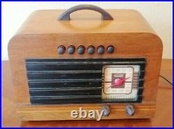 Vintage 1930-s Art Deco Philco Transitone PT-65 AM tube radio model 39-6564