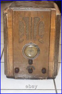 Vintage 1930's Crosley Tombstone Model 635 Tube Radio needs cords replaced