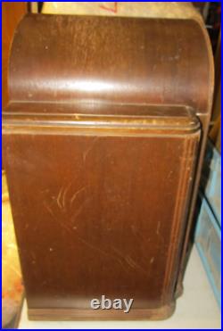 Vintage 1930`s RCA 128 Tombstone Radio Vintage 1930`s RCA 128 Tombstone Radio