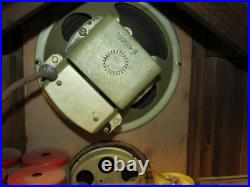 Vintage 1930`s RCA 128 Tombstone Radio Vintage 1930`s RCA 128 Tombstone Radio