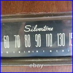 Vintage 1930`s Silvertone Wood AC/DC Tube Radio