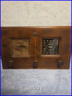 Vintage 1930s American Bosch Model 505 Wooden Tabletop Tube Radio