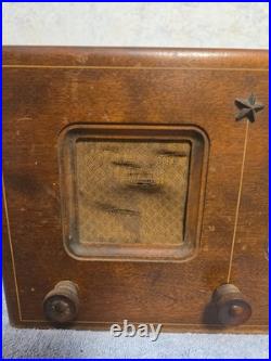 Vintage 1930s American Bosch Model 505 Wooden Tabletop Tube Radio
