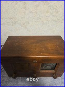 Vintage 1930s American Bosch Model 505 Wooden Tabletop Tube Radio