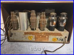 Vintage 1930s American Bosch Model 505 Wooden Tabletop Tube Radio