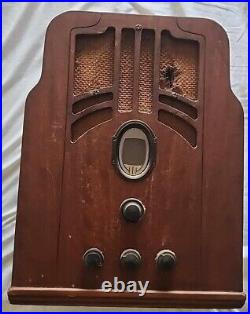 Vintage 1930s Philco Model 610 Tombstone Tube Radio