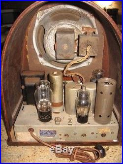 Vintage 1930s Philco Model 84 Cathedral Tube Radio