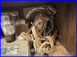 Vintage 1930s T. Eaton Viking SUPERHETERODYNE RADIO Wood Case Tube Radio Vintage 1930s T. Eaton Viking SUPERHETERODYNE RADIO Wood Case Tube Radio